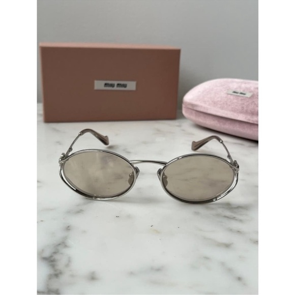 Miu Miu sunglasses - Picture 3 of 4